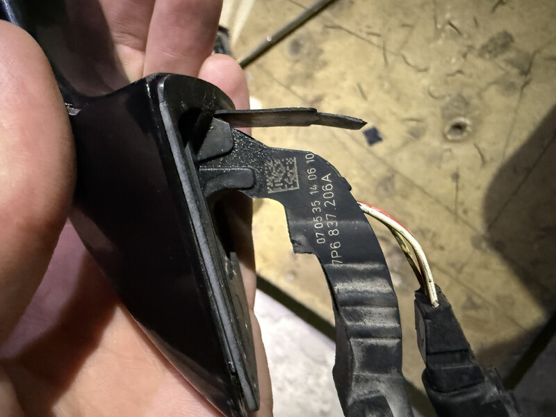 Задня права ручка Volkswagen Touareg  2011 3.0 Дизель Тернопіль