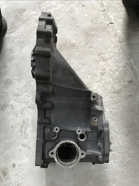 02z301103d корпус коробки передач Volkswagen T5 (Transporter)  2008 1.9 Дизель Луцк
