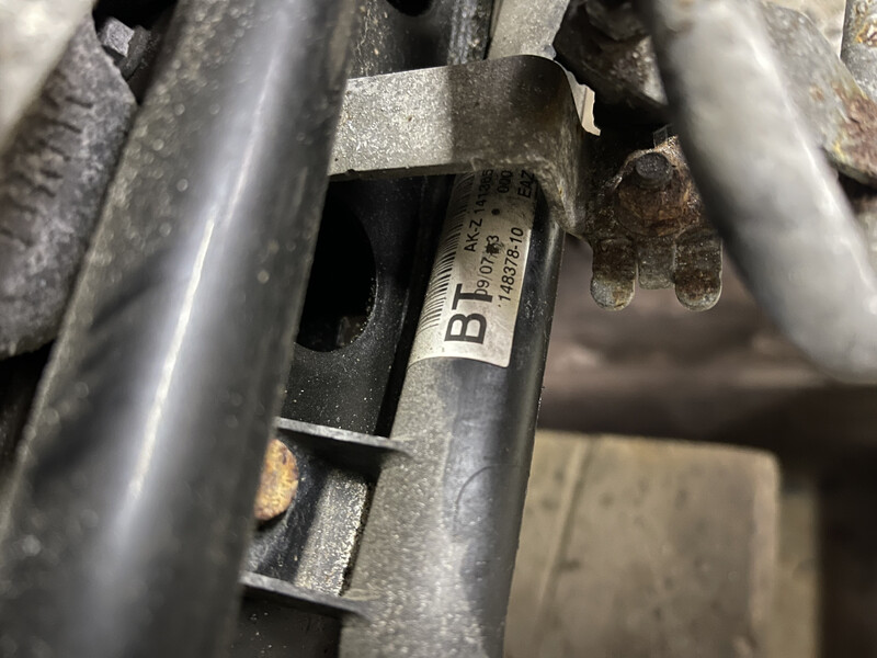 Магистраль воды BMW X1  2013 2.0 Бензин 