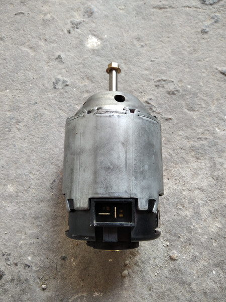 Моторчик вентилятора пічки Nissan X-Trail T30  2002 2.0 Бензин Кременец