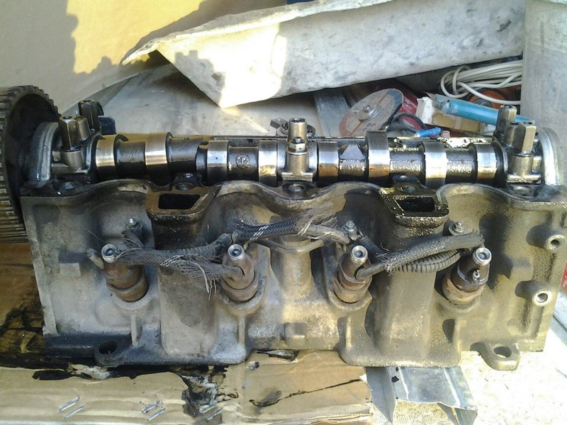 Головка цилиндров Peugeot 106  2000 1.5 Дизель Киев