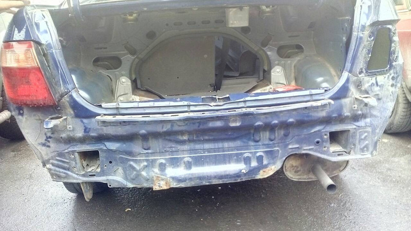 Задня панель кузова Nissan Almera N16 sedan 2004 1.5 Бензин Луцьк