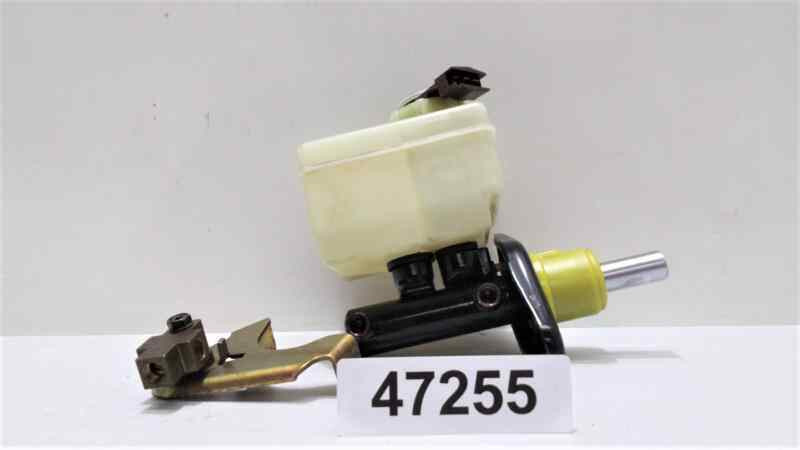 Главный тормозной цилиндр Nissan Patrol Y60 1993 г.  2.8 л дизель Ровно