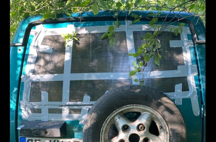 Стекло зад крышки багажника Land Rover Discovery  1991 2.5 Дизель Житомир