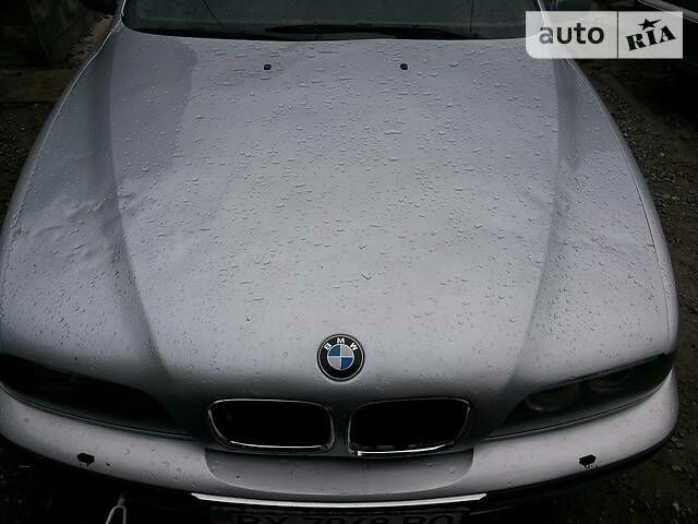 Лобовое стекло, капот BMW 5 Series E39  1997 2.8 Бензин Немиров