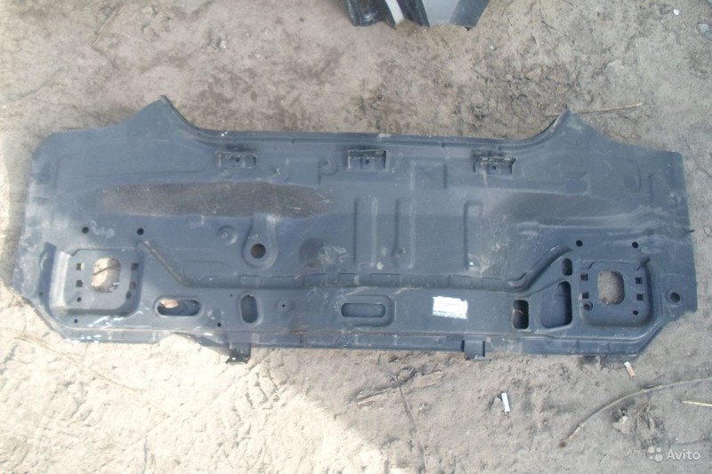 Задняя полка Nissan Tiida европейка 2007 1.6 Бензин Одесса