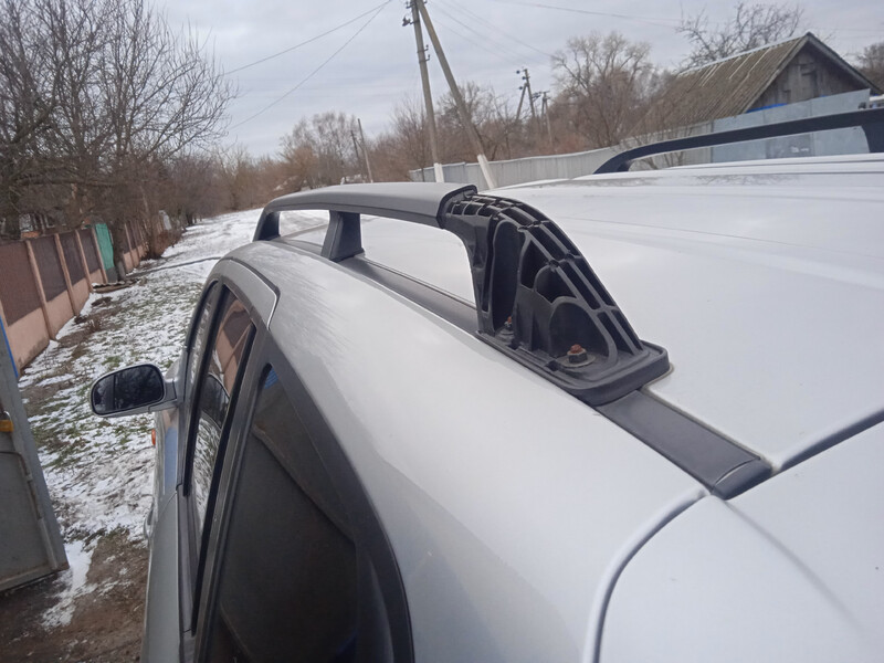 Заглушка рейлинга левая задняя Hyundai Santa FE  2005 универсал 2.0 Бензин Бахмач