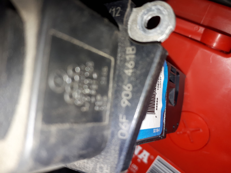 Расходомер воздуха Volkswagen Passat CC  2009 2.0 Бензин Одесса