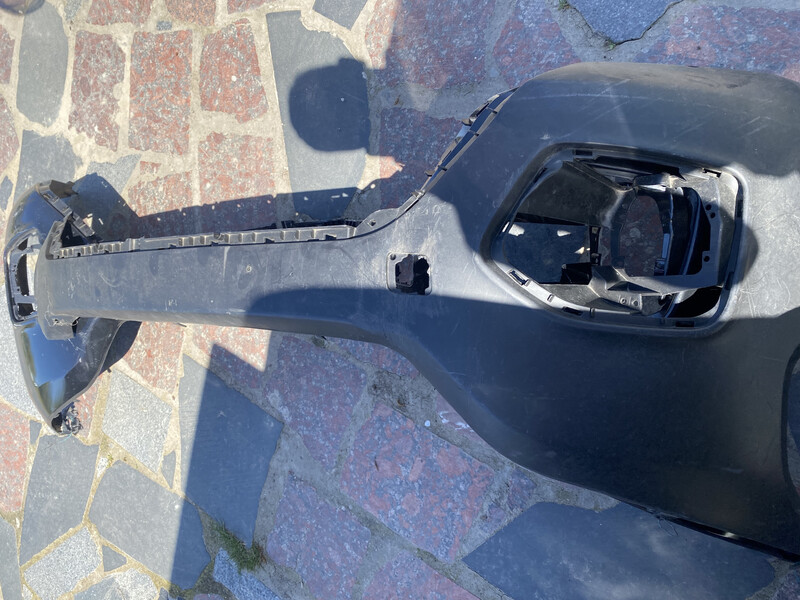 Бампер передний Fiat Qubo 2017 г.  1.4 л дизель Ровно