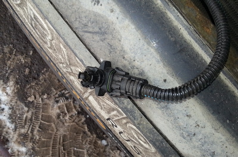 Провод к датчику температуры наружного воздуха Opel Vectra C 2003 2.2 Бензин Киев