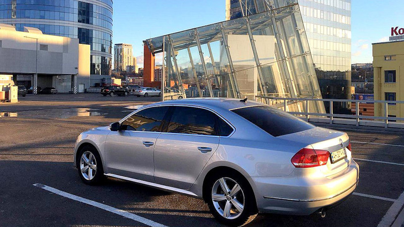 Бампер задній голий Volkswagen Passat B7 2012 р.  2.0 л дизель Київ