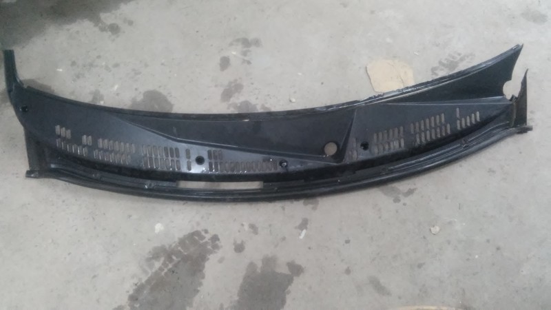 Планка лобовлго Chery Kimo  2008 хэтчбек 1.3 Бензин Киев