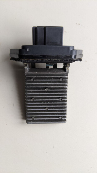 Резистор пічки Kia Avella  1997 1.5 Бензин Скороходове