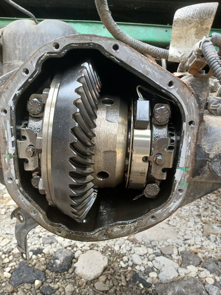 Задний мост Nissan Navara  2006 2.5 Дизель 