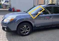 Переднюю левую стойку лобового стекла Subaru Outback универсал 2014 г.  2.0 л бензин Николаев
