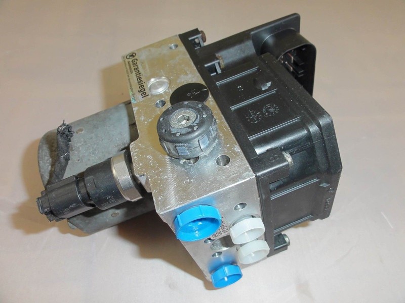 Блок ABS Audi A8 D3 2003 г.  4.2 л бензин Кременчуг