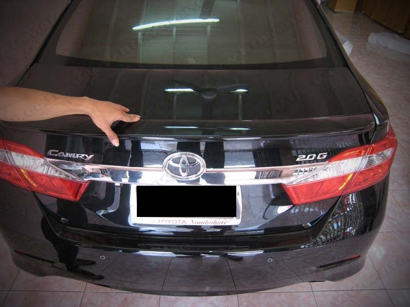Спойлер крышки багажника Toyota Camry  2014 2.5 Бензин Полтава