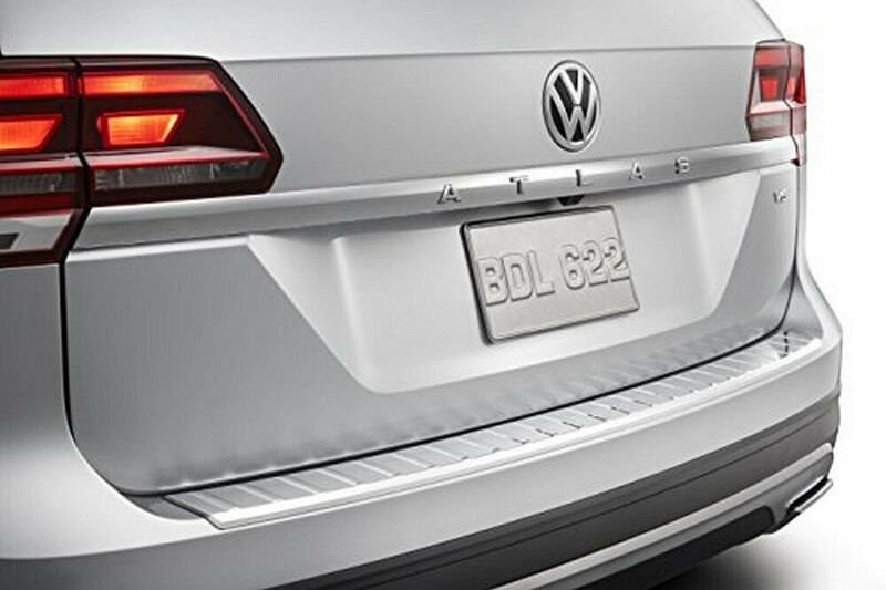 Хромированная накладка заднего бампера Volkswagen Atlas  2018 3.6 Бензин 