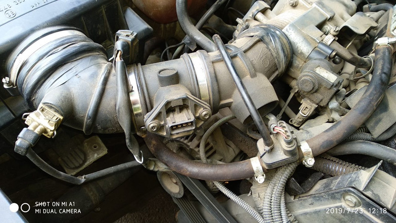 Расходомер воздуха 0280217106   Opel Astra, Opel Omega, Opel Vectra