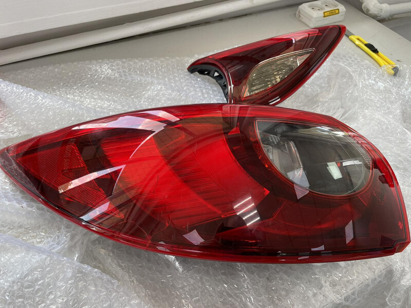 Левый задний наружный фонарь и внутренний led Mazda CX-5  2016 2.5 Бензин Киев