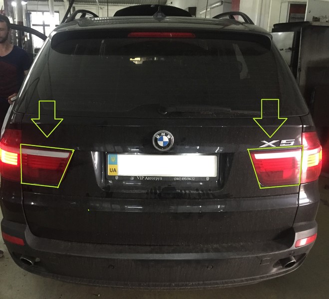 Фонари задние (внутренние) BMW X5 E70 2007 г.  3.0 л бензин Киев
