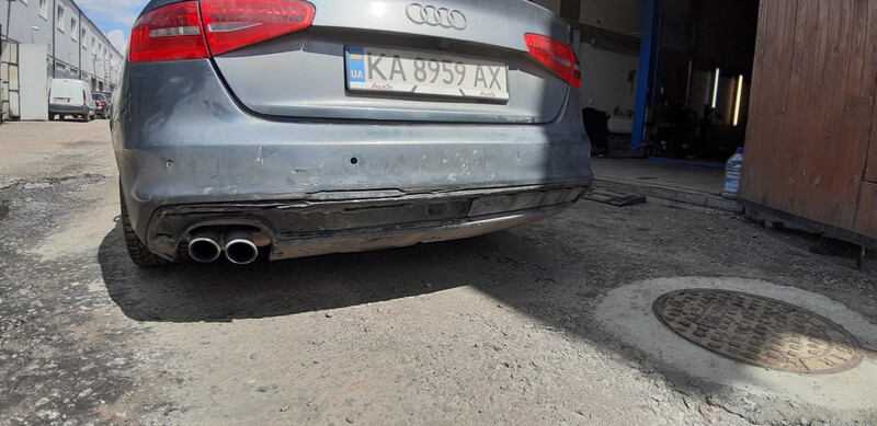 Спойлер заднего бампера Audi A6 C7  2015 2.0 Бензин Киев