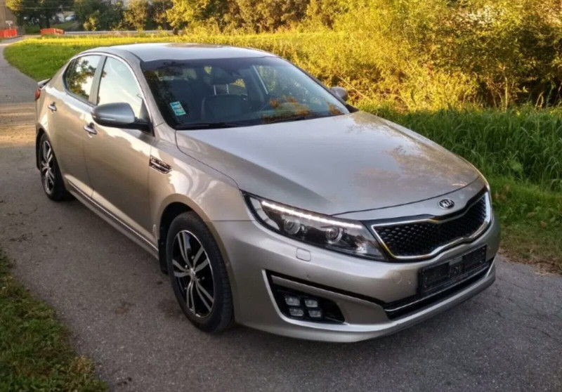 Бампер передний Kia Optima  2015 2.0 Гибрид Гребенка