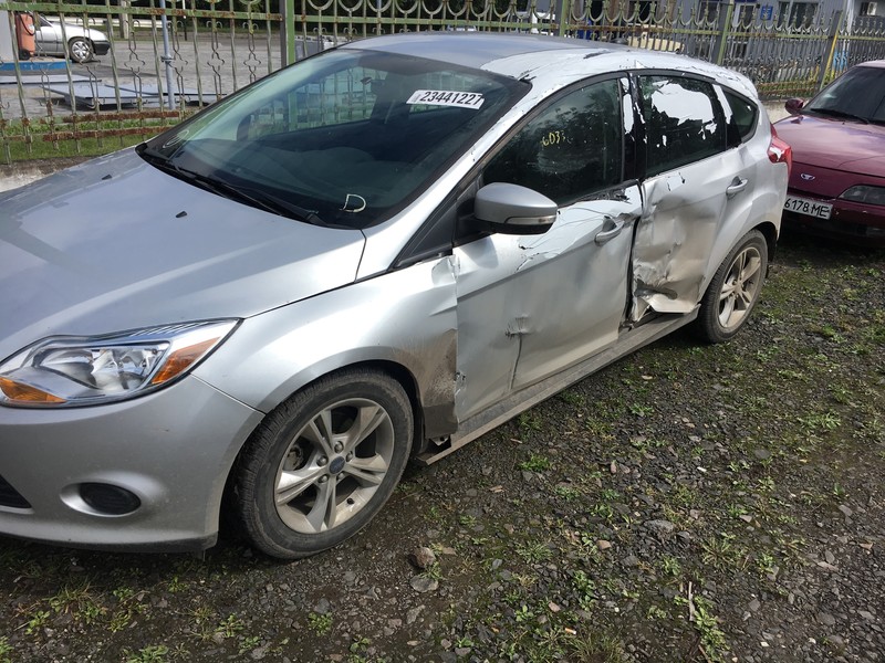 Двери левые Ford Focus 3  2015 хэтчбек 2.0 Бензин Луцк