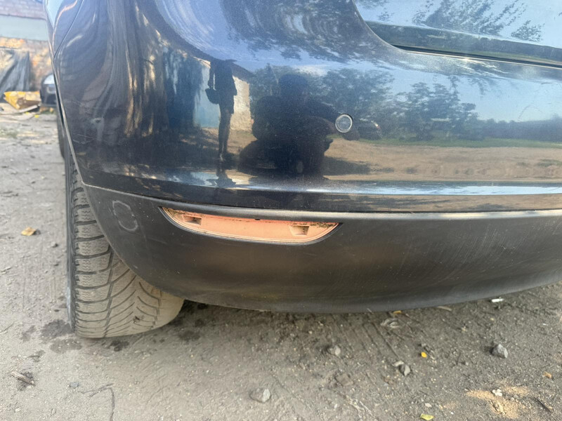 Светоотражатель в задній бампер левий Volkswagen Golf Plus  2008 хетчбек 1.6 Бензин 
