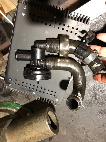 Вакуумный клапан 7D0121805   Porsche Cayenne, Volkswagen T4 (Transporter), Volkswagen Touareg