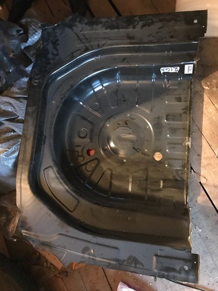 Пол багажника в сборе с панелью Skoda Fabia Combi New универсал 2008 г.  1.6 л бензин Киев