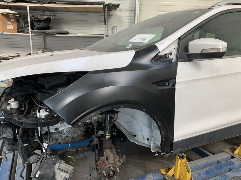 Крыло переднее левое Ford Escape  2015 2.0 Бензин Киев