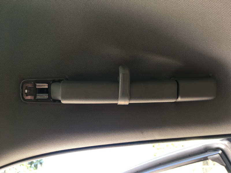 Ручка пассажирская над дверью за водителем Lexus CT  2012 хетчбек 1.8 Гибрид Київ