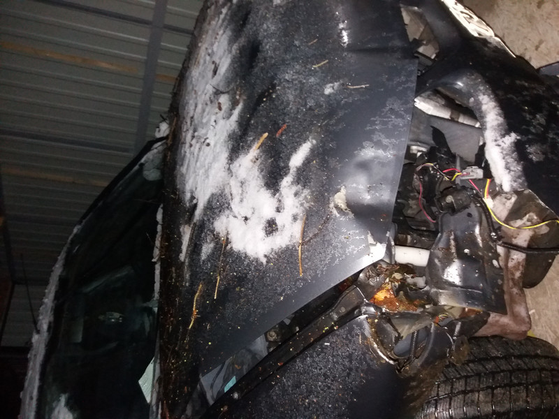 Капот Nissan Almera N16 хэтчбек 2004 г.  1.6 л дизель Калуш