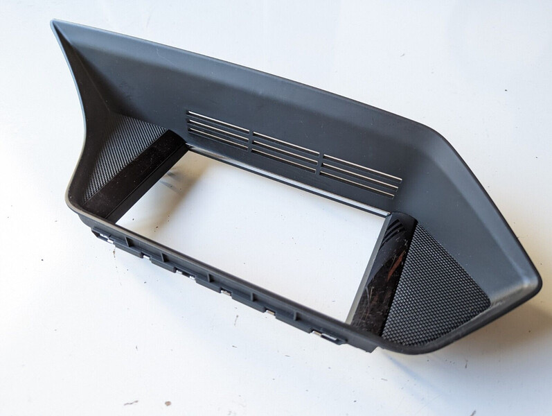 Рамка монитора Mercedes E-Class 2012 р.  22.0 л дизель Миколаїв