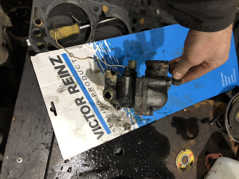 Корпус термостату Nissan Vanette 2000 р.  2.3 л дизель Рівне