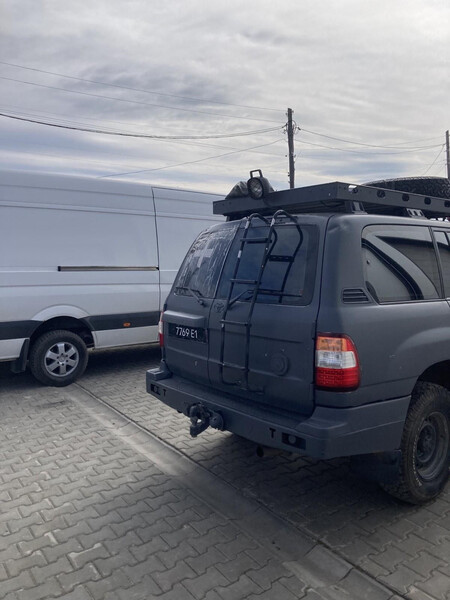 Розпашонка ліва Toyota Land Cruiser J105 2005 2.5 Бензин Хмельницький