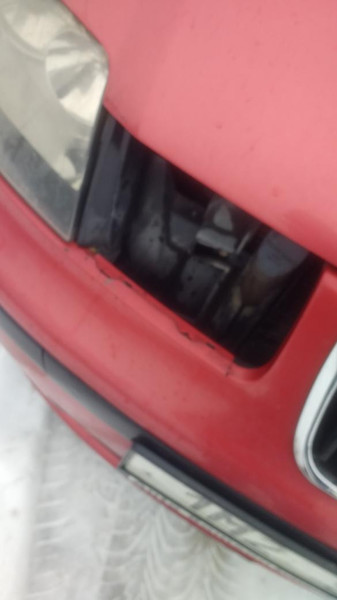 Решетка радиатора права верхня Seat Alhambra 2002 г.  1.8 л бензин Львов