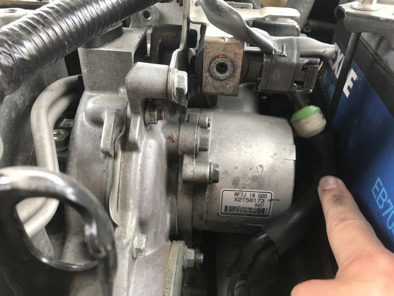 Вакуумний насос Mazda 6  2008 універсал 2.0 Дизель Рівне