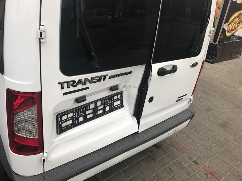 Дверь задняя распашенка (левая сторона) Ford Transit Connect  2010 1.8 Дизель Черкассы