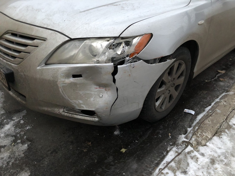 Передний бампер левая фара левая противотуманка, левый омыватель фар Toyota Camry 40  2008 3.5 Бензин Северодонецк