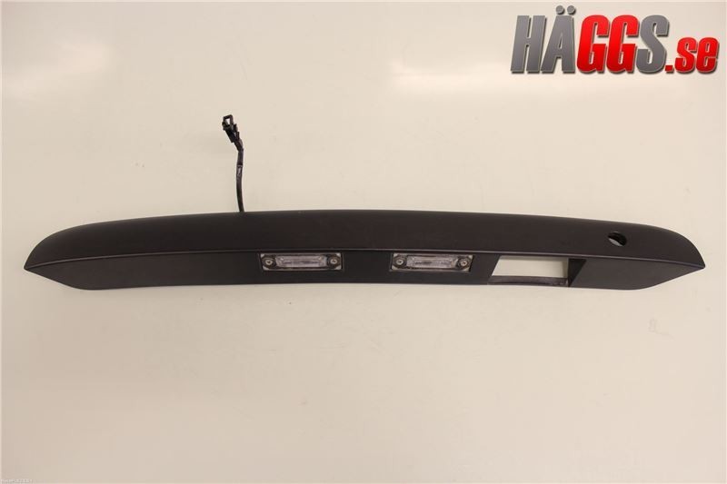 Накладка ручки  на заднюю левую распашную дверь Volkswagen Caddy SDI 2.0 универсал 2004 г.  2.0 л дизель Одесса