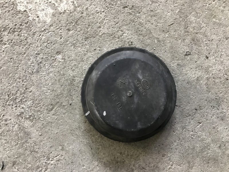 Резинка задня на передню фару Nissan Pathfinder R51  2011 2.5 Дизель Тетиев