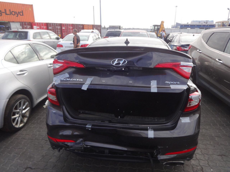 Бампер задний Hyundai Sonata 2014 г.  2.4 л бензин Ровно