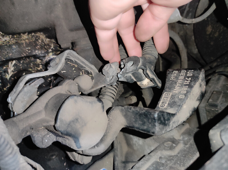 Трос КПП Volkswagen Golf 4  1998 хэтчбек 1.9 Дизель Смолино