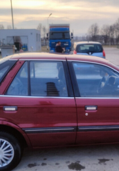 Планка правая Mitsubishi Lancer 4  1991 хэтчбек 1.5 Бензин Каменец-Подольский