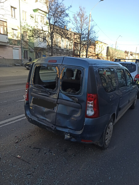 Двері задка ліві та праві Renault Logan  2009 универсал 1.6 Бензин Одесса