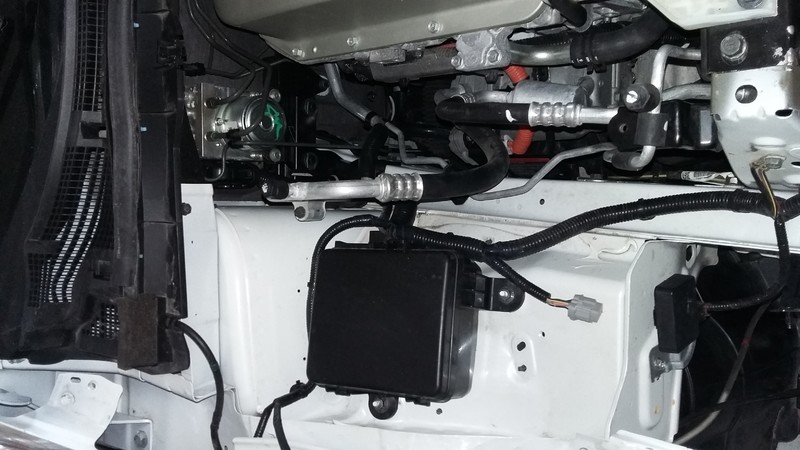 Корпус релюшек Nissan Leaf  2014 хетчбек 1.0 Электр Краматорськ