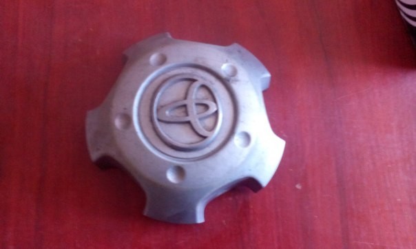 Ковпаки на диски 42603-60590   Toyota Land Cruiser