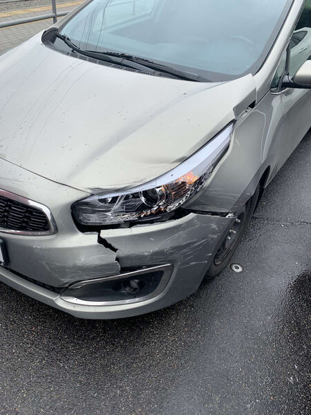 Фара передняя левая Kia Cee`d универсал 2016 г.  1.6 л дизель Винница